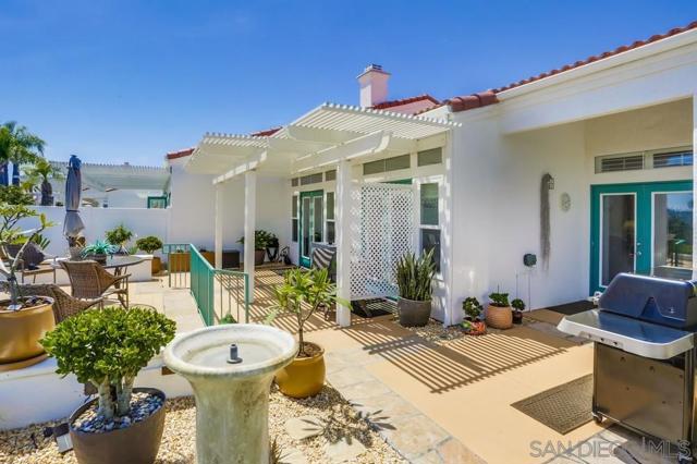 3367 Malta Way, Oceanside CA: https://media.crmls.org/mediaz/3740546d-bd2d-4b5e-a3b2-d1c064a1cf98.jpg