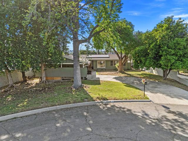 3774 Maywood Court, San Bernardino CA: https://media.crmls.org/mediaz/3740f446-b070-4a75-a84e-092327eb74d6.jpg