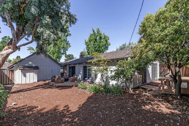 3325 Saint Michael Drive, Palo Alto CA: https://media.crmls.org/mediaz/3741a216-5144-47dd-9384-b76d72846836.jpg