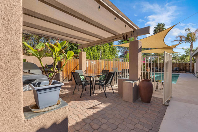 Image 8 of 64 For 52680 Avenida Martinez