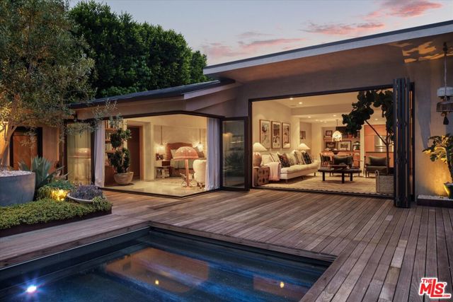 8466 Brier Drive, Los Angeles CA: https://media.crmls.org/mediaz/3742f425-9f25-442a-9188-f1c6ed0c08ad.jpg