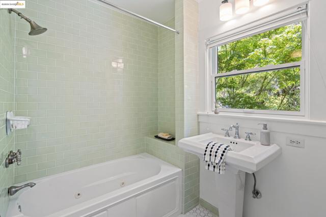 355 Arlington Ave., Berkeley CA: https://media.crmls.org/mediaz/3742fe2a-5254-45d1-81ad-c0515cf9316b.jpg