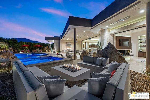 1 Sterling Ridge Drive, Rancho Mirage CA: https://media.crmls.org/mediaz/37445914-3089-449d-8f7e-19df8767dbcc.jpg