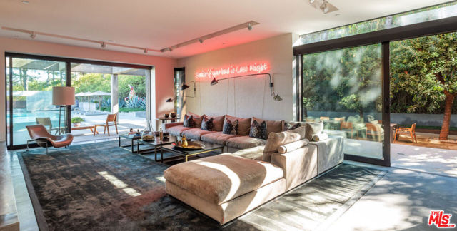 Drew Fenton | 3350 Stoneridge Lane Los Angeles CA | MLS: 7244168
