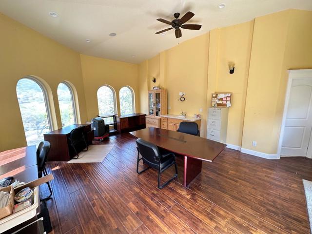 734 Bridle Ridge Court, Fairfield CA: https://media.crmls.org/mediaz/3746cbe7-b8b4-4f8b-a34a-a0ad80bfe4c9.jpg