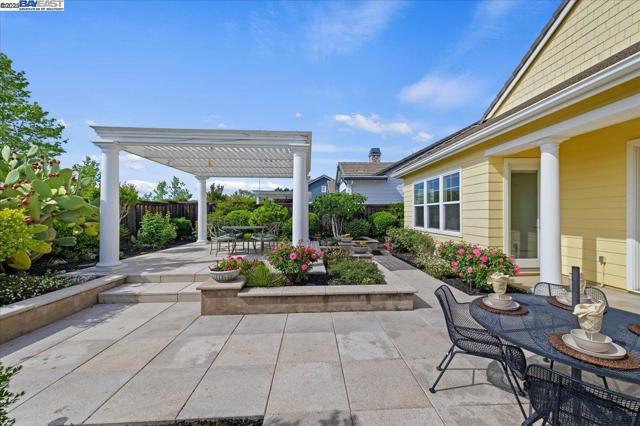 3043 Picholine Dr, Livermore CA: https://media.crmls.org/mediaz/374745af-58fb-42e8-b8bb-84e63757293a.jpg
