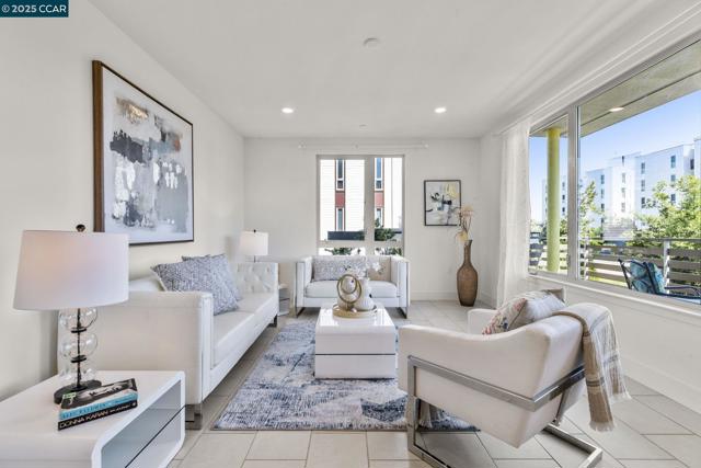 320 Riesling Ave, Milpitas CA: https://media.crmls.org/mediaz/37479571-50de-40d1-afe3-412840b7e963.jpg