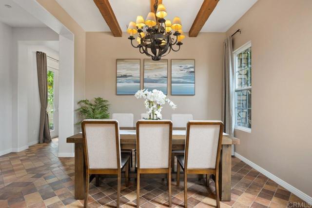 648 California Oak Drive, Vista CA: https://media.crmls.org/mediaz/37483804-2cf8-4563-a933-0e83959d6ceb.jpg