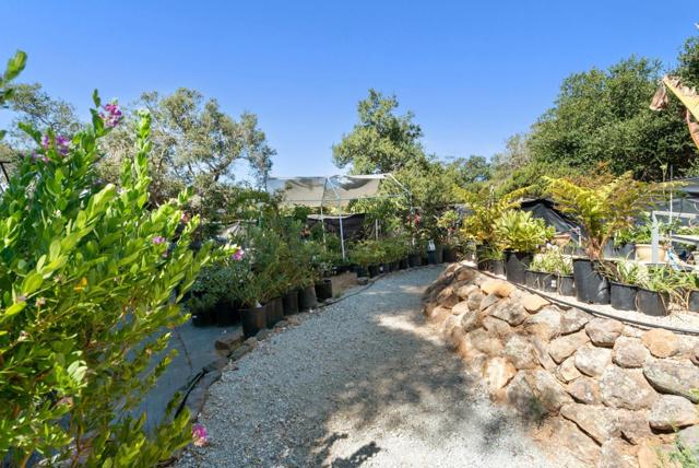 19125 Marjorie Road, Salinas CA: https://media.crmls.org/mediaz/3748bef4-dbc6-407a-9f0d-824343ffd257.jpg