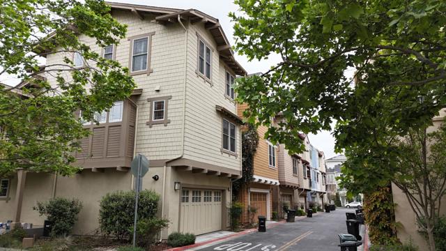 311 Geary Way, Mountain View CA: https://media.crmls.org/mediaz/3748e6f4-4b3a-4bbd-b9e3-153bef5c8b7d.jpg