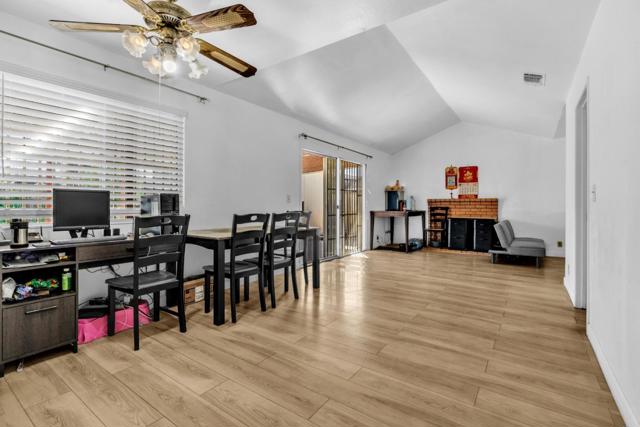 6245 Pantano Drive, Sacramento CA: https://media.crmls.org/mediaz/374a3cd6-d633-4b24-b5b8-663beb71a9c9.jpg