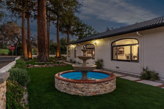 14375 La Rinconada Drive, Los Gatos CA: https://media.crmls.org/mediaz/374a845c-97e3-47f7-89cc-7c3457b2316e.jpg