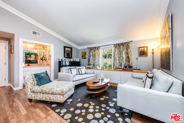 2223 Mcrae Drive, San Pedro CA: https://media.crmls.org/mediaz/374adbae-435c-4350-b6f6-c3f255ed86b4.jpg