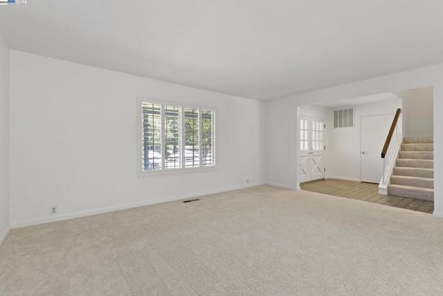 1927 Foxswallow Cir, Pleasanton CA: https://media.crmls.org/mediaz/374b861e-b286-43a5-809a-d91eb904ae25.jpg