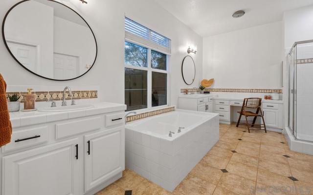 Image 24 of 37 For 1751 Victoria Way