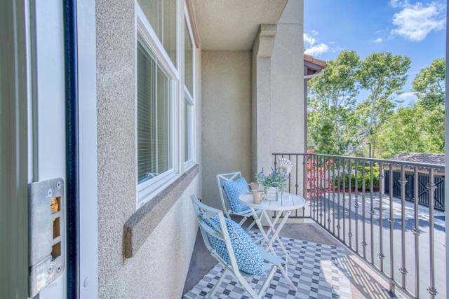505 Holthouse Terrace, Sunnyvale CA: https://media.crmls.org/mediaz/374c0972-2d2a-4fb9-b2bb-a4fd082791d5.jpg