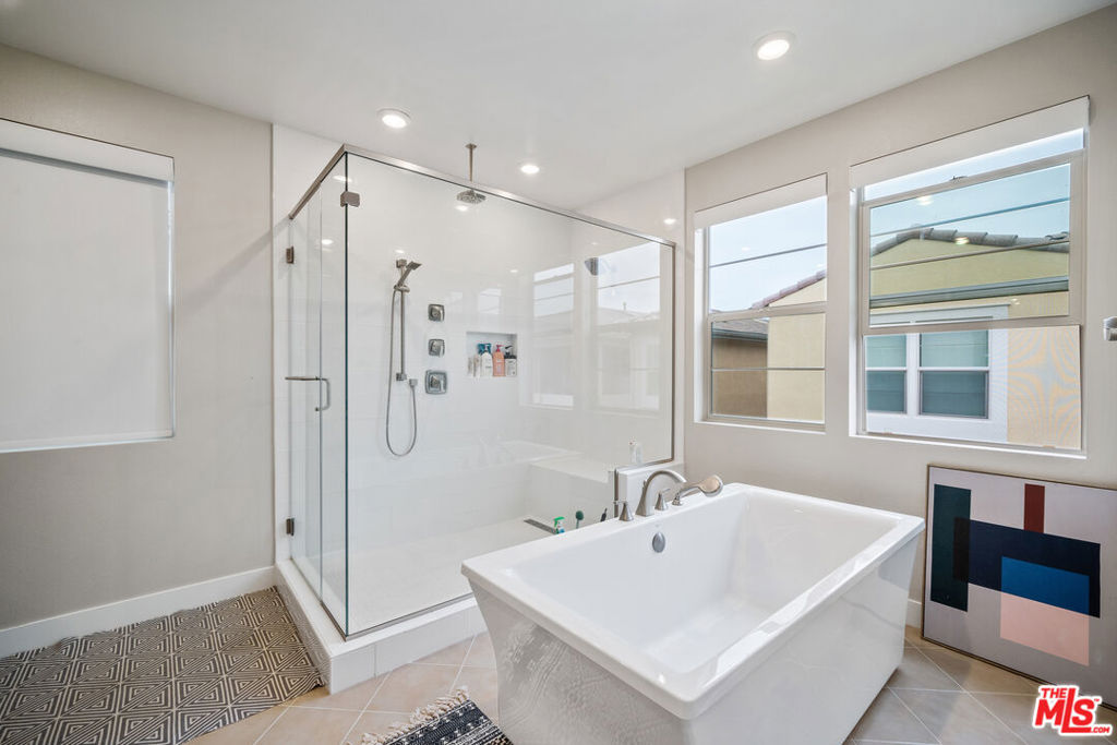 374ccca4 E3ae 4c89 Af6b 5d4b24d225bc