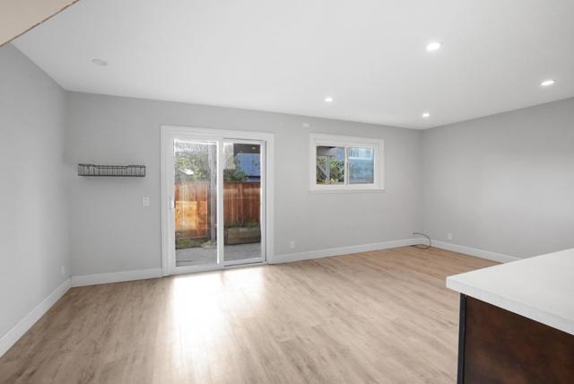 988 S Arnold Way, Half Moon Bay CA: https://media.crmls.org/mediaz/374d25fb-4db7-4be2-96ad-2ce43962cd79.jpg