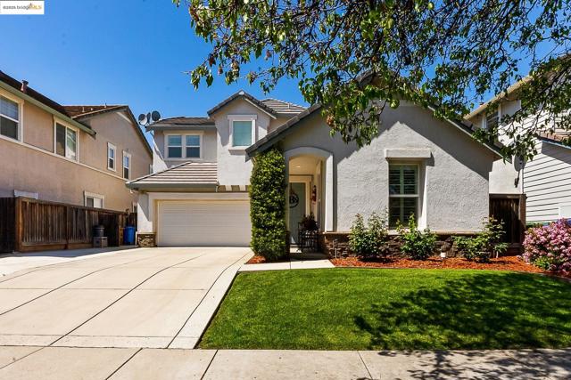 907 Snapdragon Way, Brentwood CA: https://media.crmls.org/mediaz/374d4a36-ec40-48a1-8812-409efb4733e6.jpg