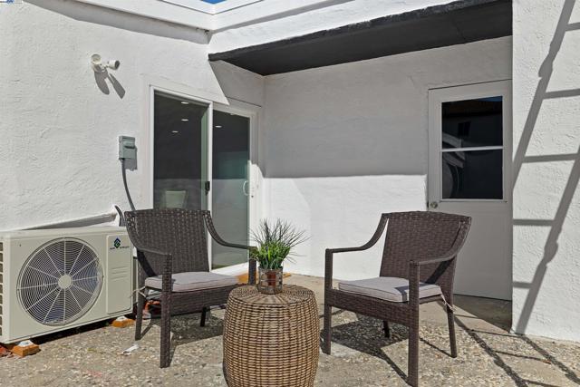 33143 Lake Garrison, Fremont CA: https://media.crmls.org/mediaz/374d5481-112f-4f25-9f92-c758279cdecf.jpg