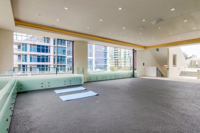 1388 Kettner Blvd, San Diego CA: https://media.crmls.org/mediaz/374e1607-9ce3-427a-862b-b3bb26472563.jpg
