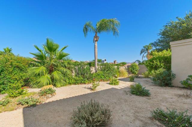 40528 Meadow Lane, Palm Desert, CA 92260