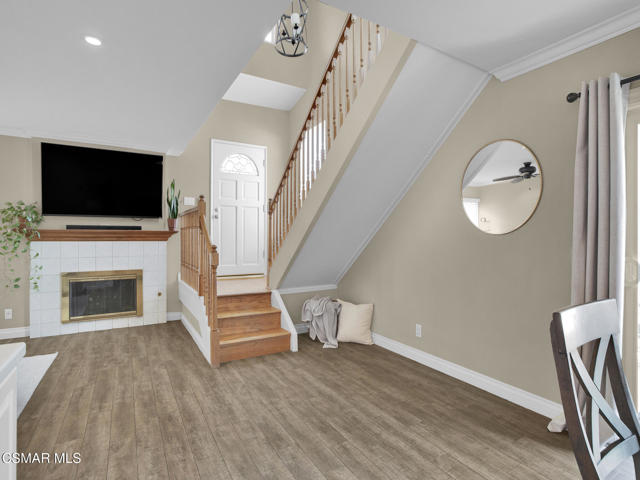 1938 Stow Street, Simi Valley CA: https://media.crmls.org/mediaz/374e4682-ce1b-4bdb-a30f-cf5809b0b7f2.jpg