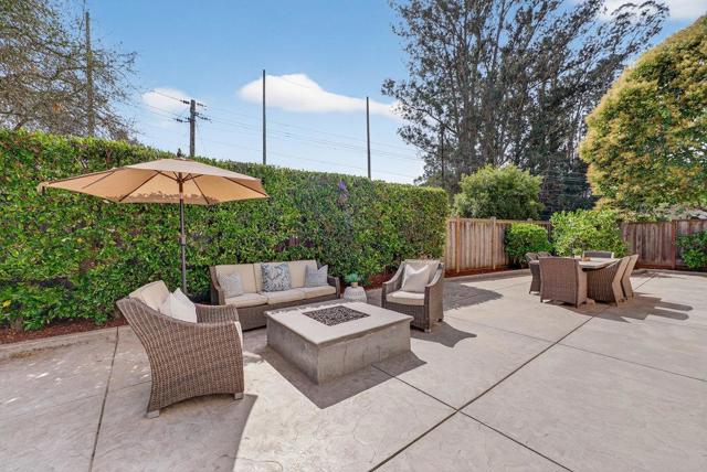 217 Augusta Lane, Aptos CA: https://media.crmls.org/mediaz/374f2cfc-e3b1-44d2-a9b4-ec093309a690.jpg