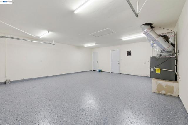 137 Tamarack Dr, Union City CA: https://media.crmls.org/mediaz/374fb5fb-fd14-4085-8646-7efa6cbda3c5.jpg