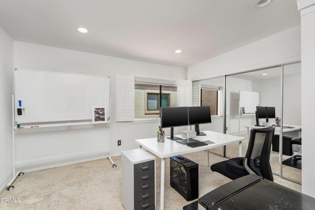 1850 Midvale Avenue, Los Angeles CA: https://media.crmls.org/mediaz/3750b3b3-aa49-4c29-92f6-2c138e12fcfa.jpg