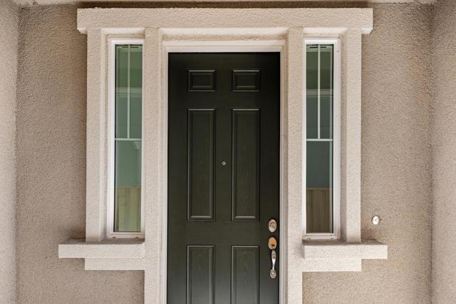 2250 Gladiola Drive, Hollister CA: https://media.crmls.org/mediaz/3750bb5a-4a4d-4349-bec5-f4808cb715d2.jpg