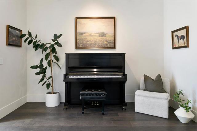 1471 Richards Avenue, San Jose CA: https://media.crmls.org/mediaz/3750cd64-a3fb-4c3a-b12d-2387695a72ed.jpg