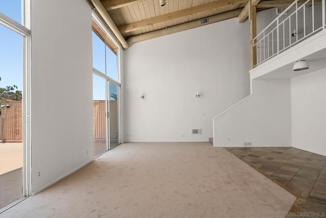 2544 Navarra Rd, Carlsbad CA: https://media.crmls.org/mediaz/3751be1b-cc81-4e01-92fc-06e42c11da70.jpg