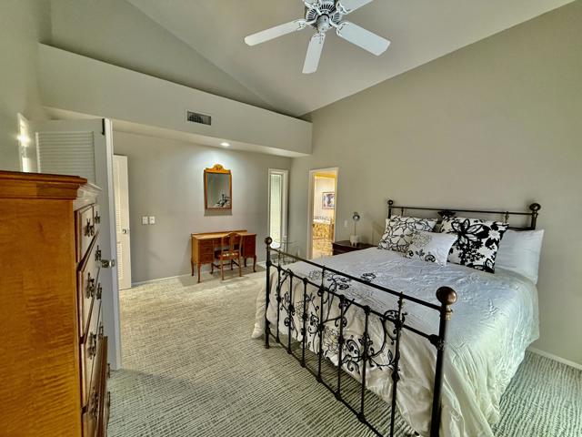 Image 11 of 35 For 49145 Quercus Lane