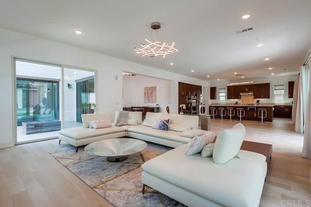 Detail Gallery Image 15 of 71 For 6222 Artisan Way, San Diego,  CA 92130 - 5 Beds | 5 Baths