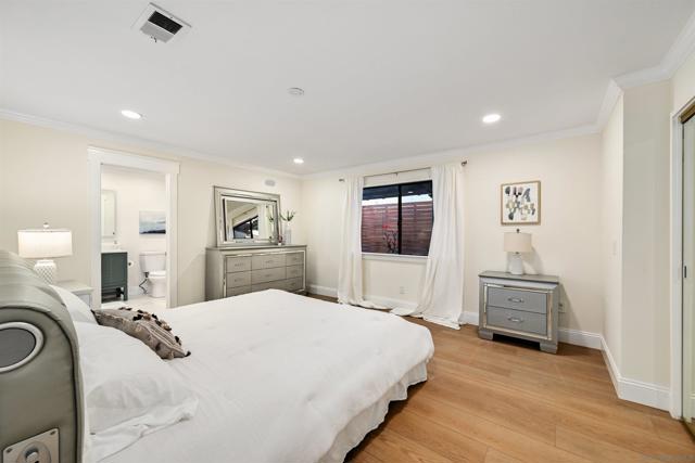 4367 Summit Dr, La Mesa CA: https://media.crmls.org/mediaz/3753320f-bc84-4dc0-a40f-23115a4b4ba8.jpg