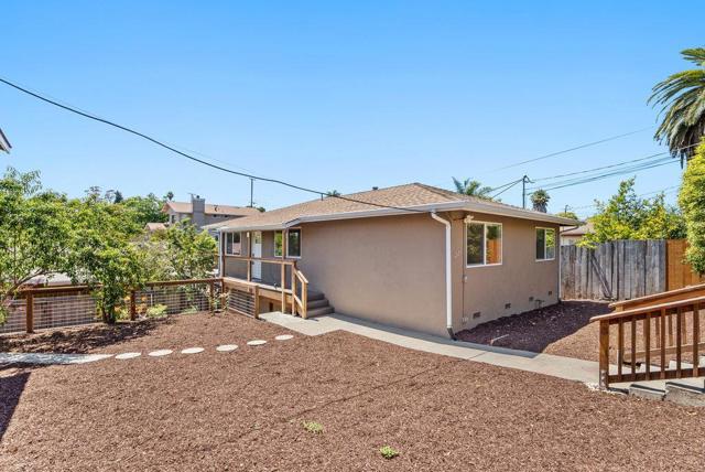 221 Carey Avenue, Freedom CA: https://media.crmls.org/mediaz/37541b5d-112d-46b3-bb8e-51996552b6ed.jpg