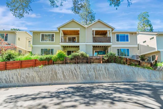 115 Fairway Village Court, Murphys CA: https://media.crmls.org/mediaz/375423cd-bd61-448c-a7fe-a64e7d07aff5.jpg