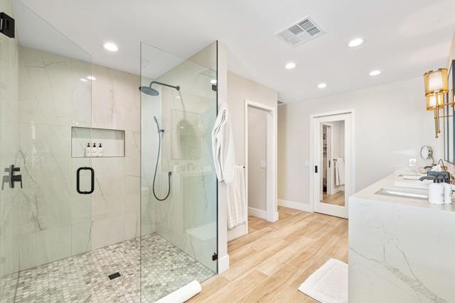 45655 Apache Road Share B Road, Indian Wells CA: https://media.crmls.org/mediaz/375867dc-6d43-4412-ad4d-ed52965987be.jpg