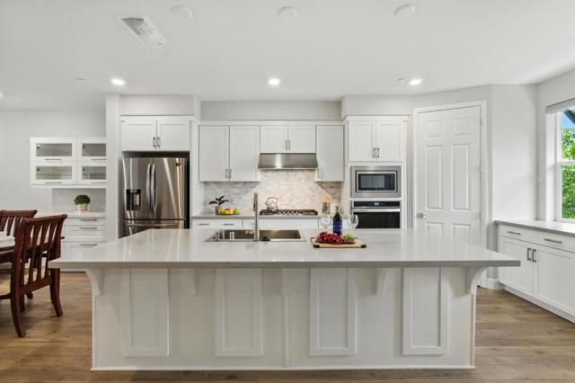 577 Hollow Falls, Fremont CA: https://media.crmls.org/mediaz/3759026e-9cd1-4c1f-b1cd-a539a7142d23.jpg