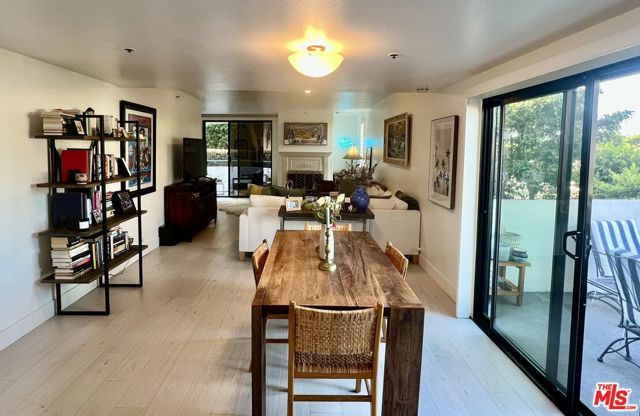2950 Neilson Way, Santa Monica CA: https://media.crmls.org/mediaz/37590dbc-1bcb-469c-b3e3-89e6a19cc6a1.jpg