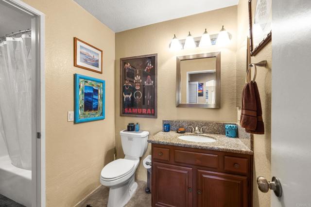 1050 La Tortuga Dr Unit 40, Vista, CA 92081 photo 19