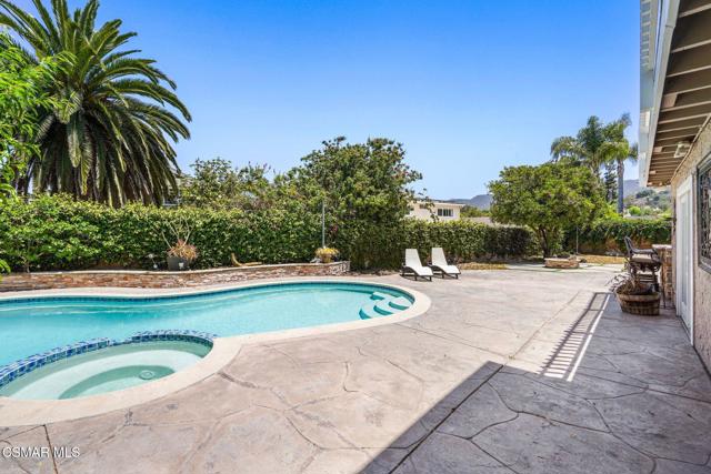 2607 Lander Court, Newbury Park CA: https://media.crmls.org/mediaz/375996c4-0531-4768-891d-042da0ddc186.jpg