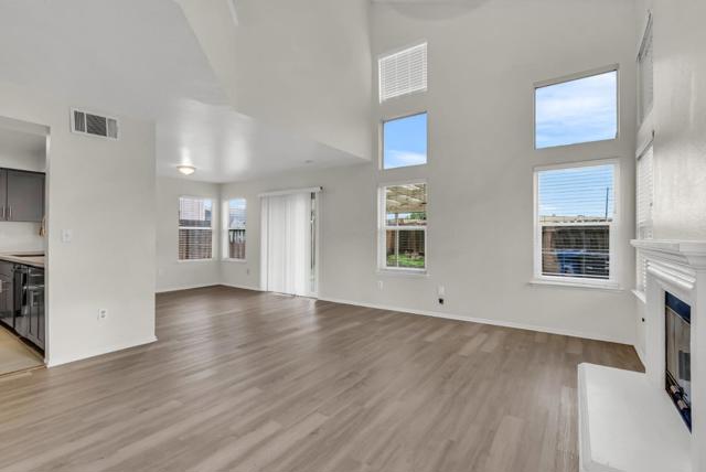 4863 Bayside Way, Oakley CA: https://media.crmls.org/mediaz/3759d5c8-4e3a-4145-a912-c07156ec4c6e.jpg