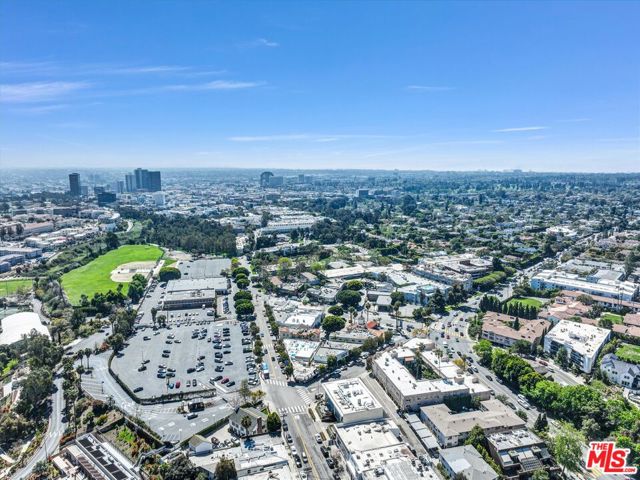11670 W Sunset Boulevard, Los Angeles CA: https://media.crmls.org/mediaz/375a12b6-13c3-4317-bda6-47992aba899b.jpg