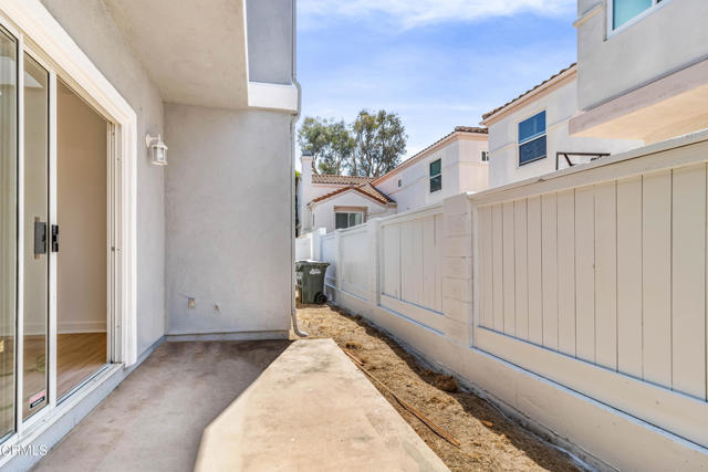 Detail Gallery Image 36 of 43 For 2512 Huntington Ln a,  Redondo Beach,  CA 90278 - 4 Beds | 2/1 Baths