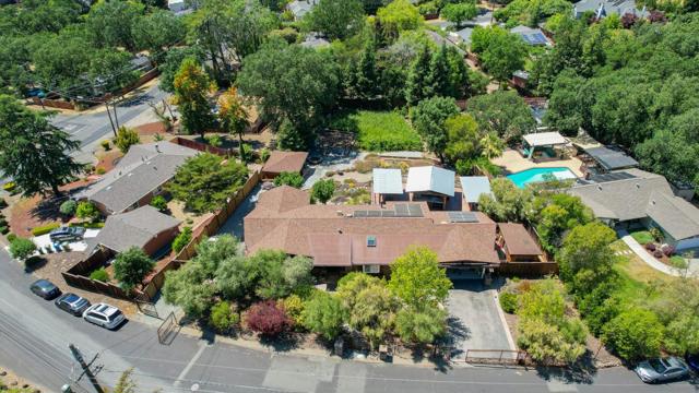 25 Adeline Drive, Walnut Creek CA: https://media.crmls.org/mediaz/375a7ff9-f4da-4120-aafe-3b66690d49bf.jpg