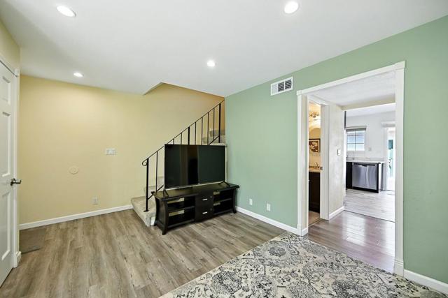 4423 Corto Monterey, Union City CA: https://media.crmls.org/mediaz/375bd06c-992d-4b5f-a7c8-42d5afc17aed.jpg