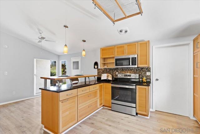 9021 Ronda Ave, San Diego CA: https://media.crmls.org/mediaz/375be542-2a43-4923-a7b0-b86456588fa3.jpg