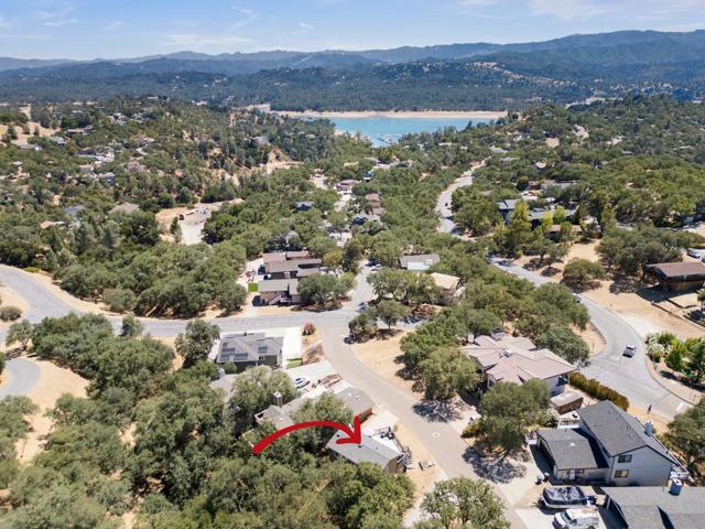 2182 Ridge Rider Road, Bradley CA: https://media.crmls.org/mediaz/375bf2d4-3582-4468-a166-92b32c608422.jpg